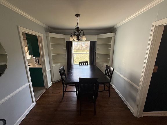 4th image of 1411 S Marion Ave