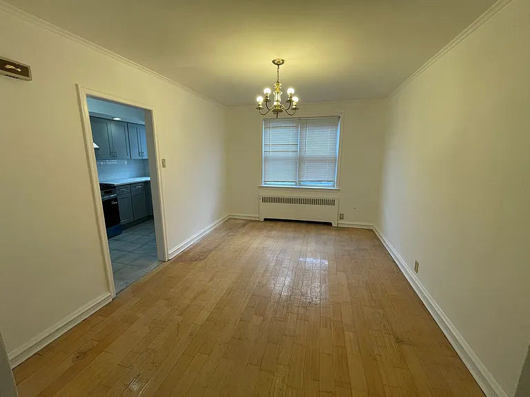 1546 Stevens St — Photo 4