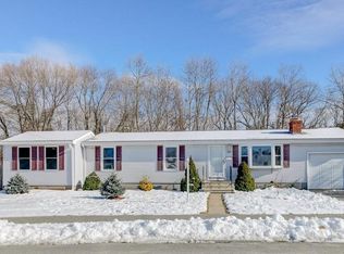 109 Burdick Dr, Cranston, RI 02920