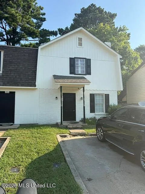 3 bed, 2.0 bath, 1200 sqft, $1,450 — Photo 1