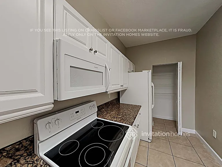 12947 SW 133rd Ter — Photo 8