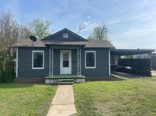 717 W Cedar St, Coleman, TX 76834