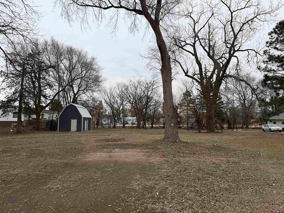 1st image of 330 N 6th Ave
