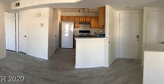 4th image of 4555 E Sahara Ave Unit 246