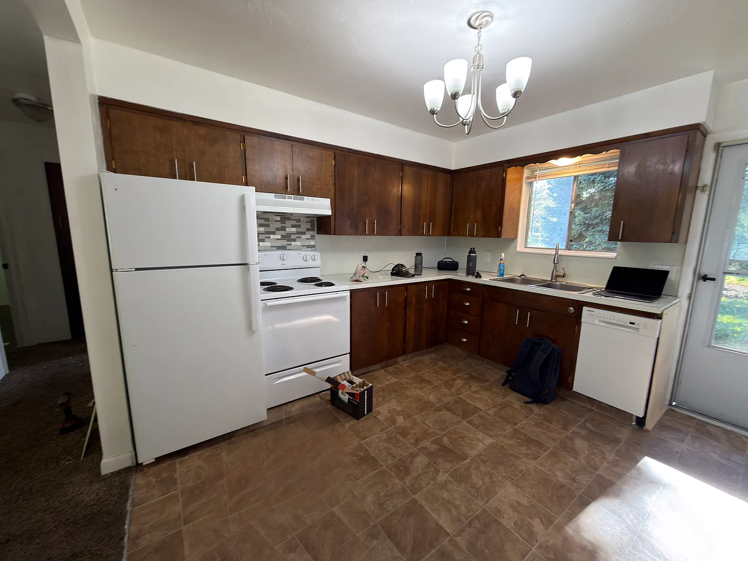 2 bed, 800 sqft, $1,000 — Photo 3