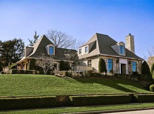 2545 N Candlewood Dr, Fayetteville, AR 72703
