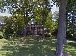 2301 Forest Dr, Charlotte, NC 28211