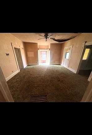 5th image of 413 Maple Ave