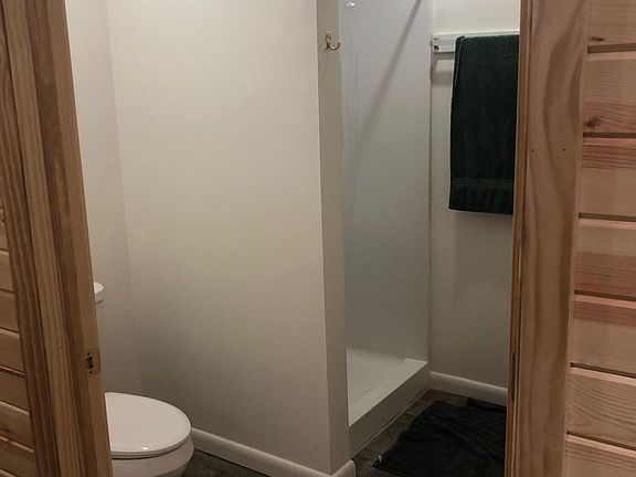 4th image of 128 Durand St APT 4