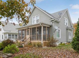 1002 Cedar St, Tipton, IA 52772