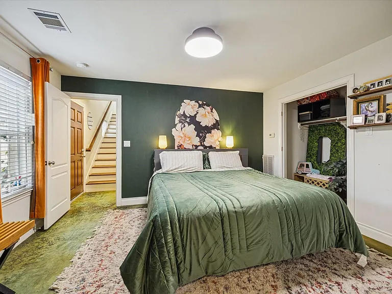 2207 Austin St — Photo 13