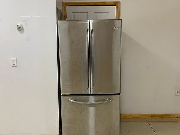 4th image of 469 57th St #1