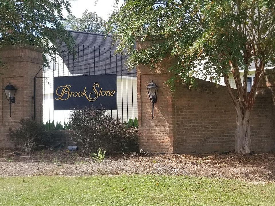 1st image of 212 Majestic Dr