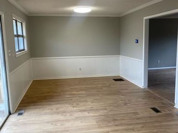 53 Banks Dr #1