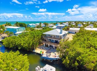 27383 Saint Martin Ln, Ramrod Key, FL 33042