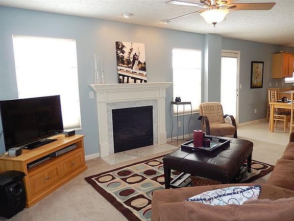 4th image of 4893 Silver Creek Ct