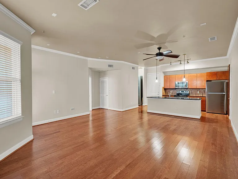 300 Saint Joseph Pkwy #307 — Photo 13