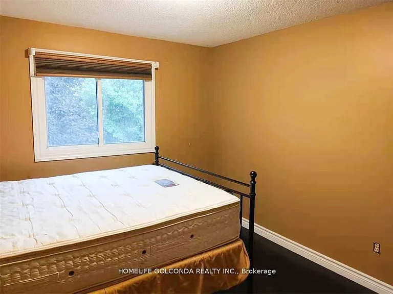 48 Hadden Cres — Photo 10