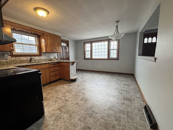 5th image of 89 Cleveland St