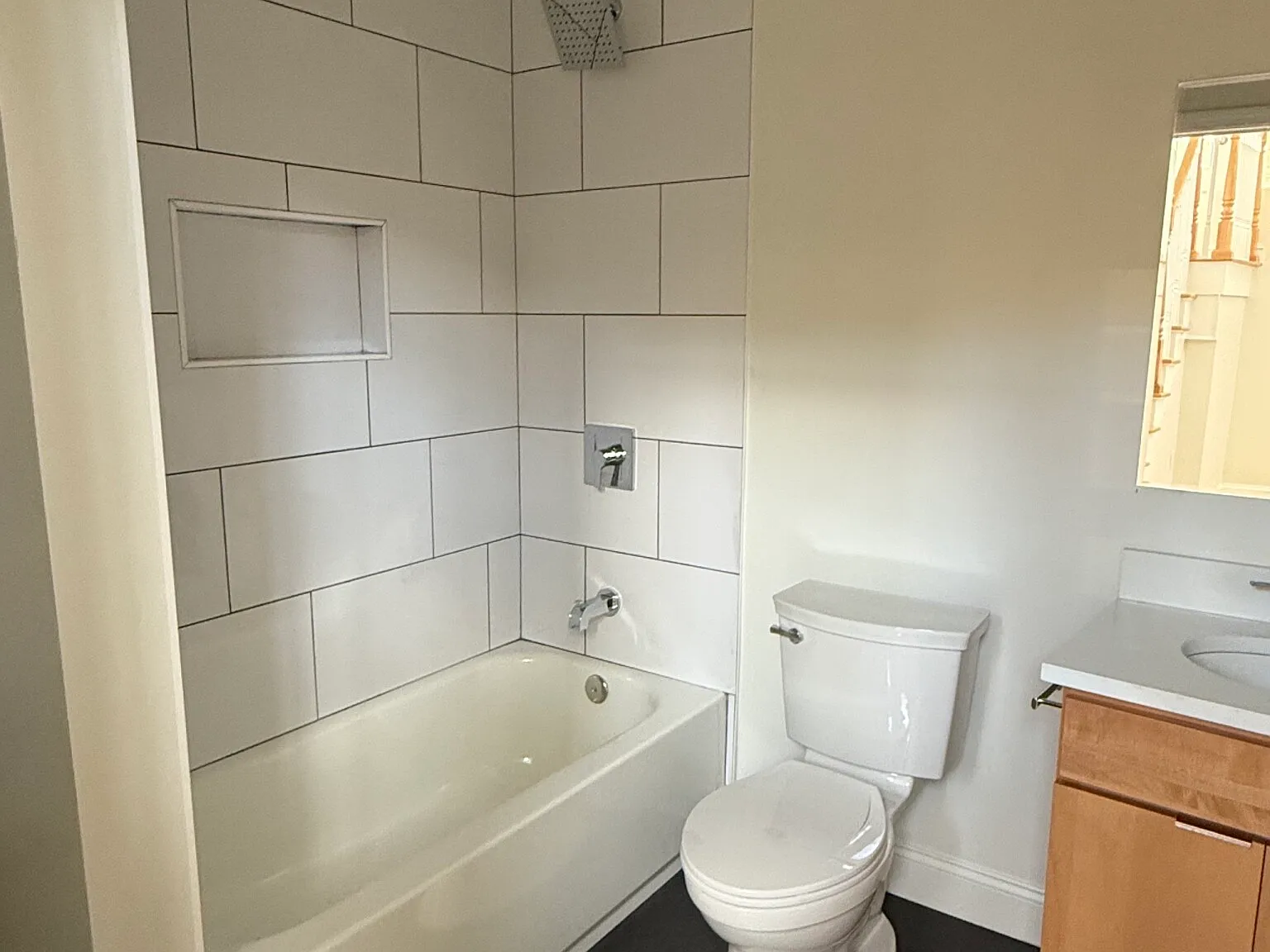 Studio, 1.0 bath, 334 sqft, $1,250 — Photo 3