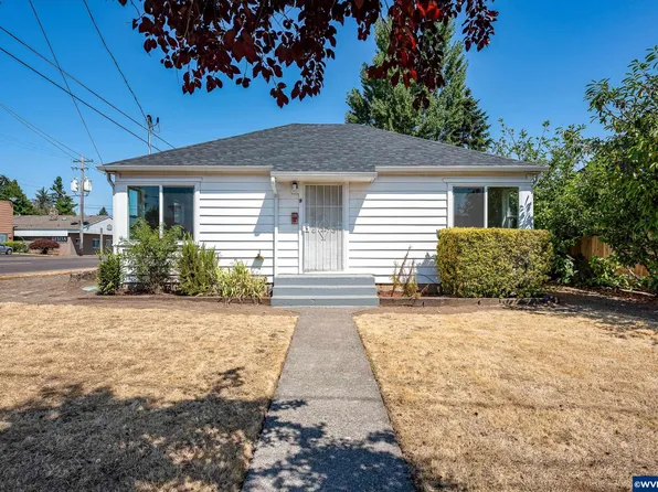 9 E Cedar St, Lebanon, OR 97355