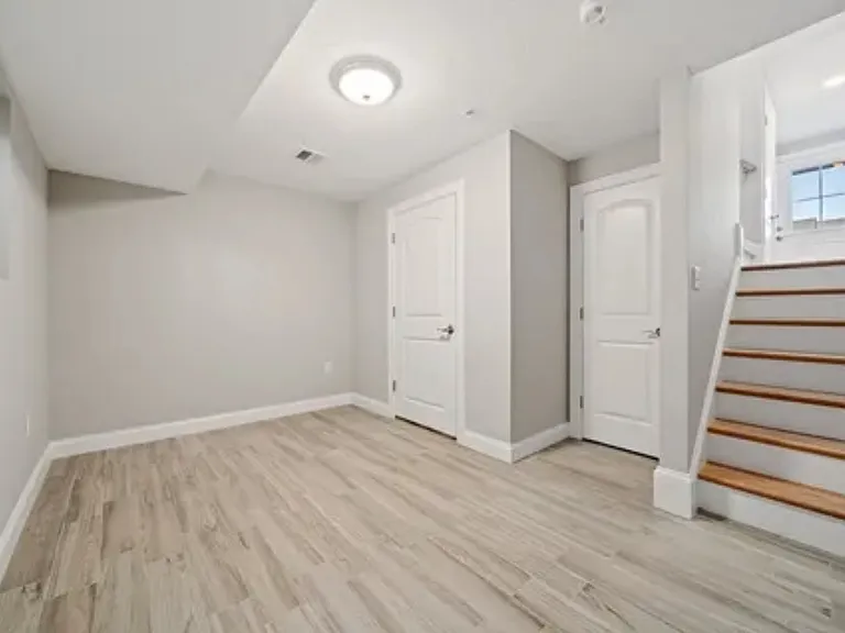 55 Plymouth St #J35 — Photo 10