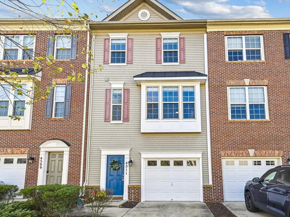 4511 Potomac Highlands Cir, Triangle, VA 22172