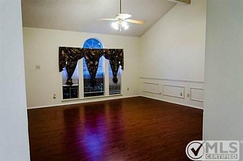 2nd image of 5532 Creekridge Dr