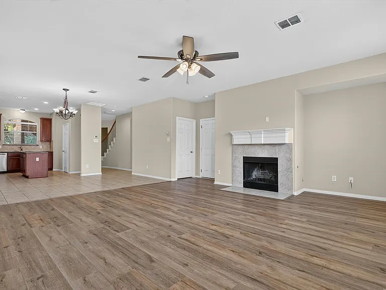 11945 Henderson Dr — Photo 4