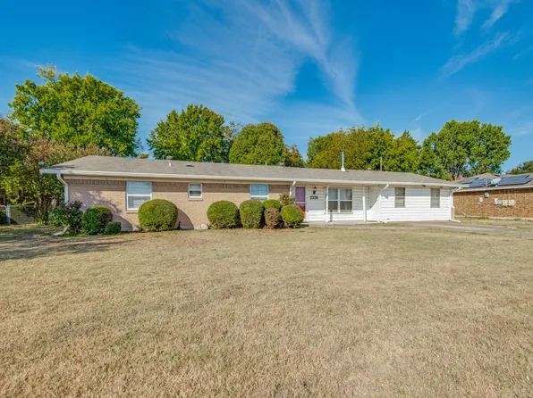 2326 SE 4th St, Grand Prairie, TX 75051
