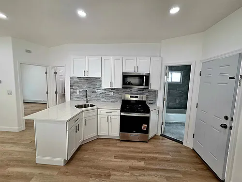 129 W 27th St #2 Photo 1