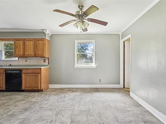 5th image of 21155 Wells Rd