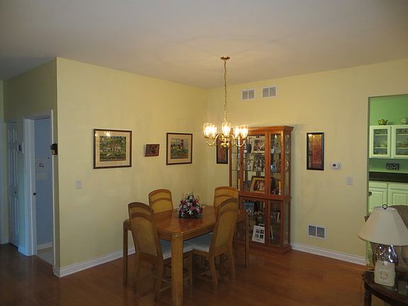 2nd image of 2016 Carillon Dr
