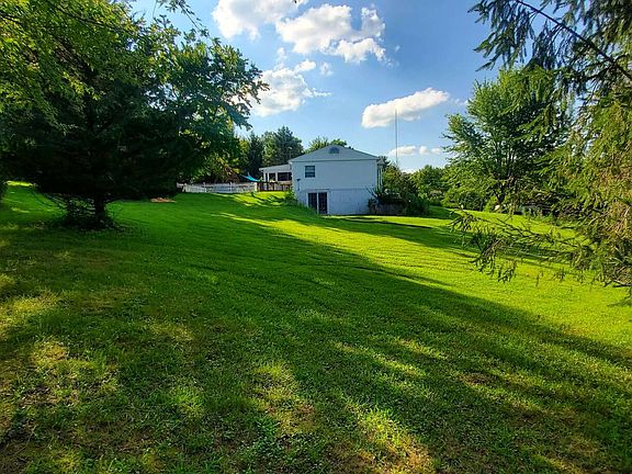 3rd image of 1905 Northlake Ln