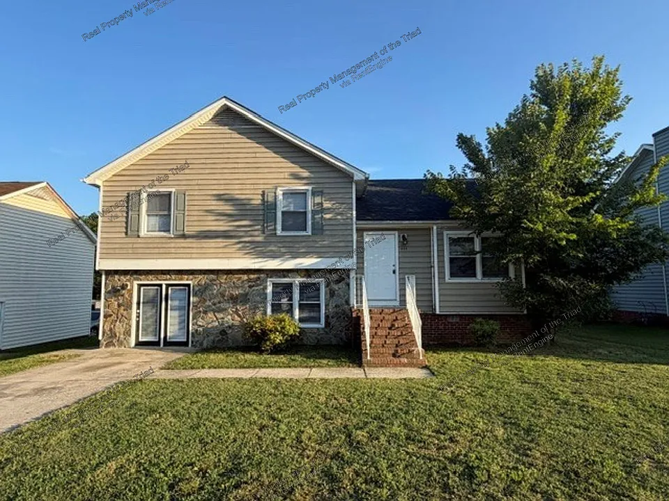 404 Mount Olive Dr