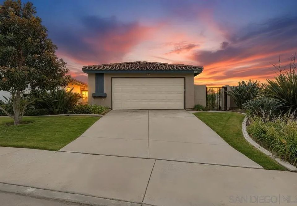1st image of 203 Carissa Dr