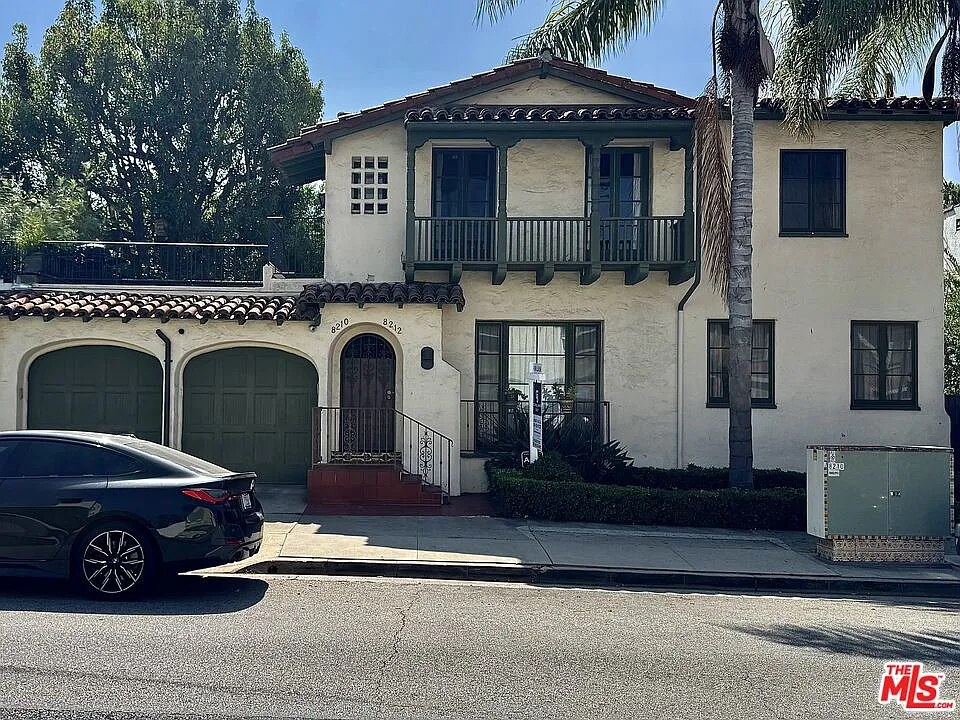 2 bed, 1.5 bath, 1400 sqft, $6,150 — Photo 1