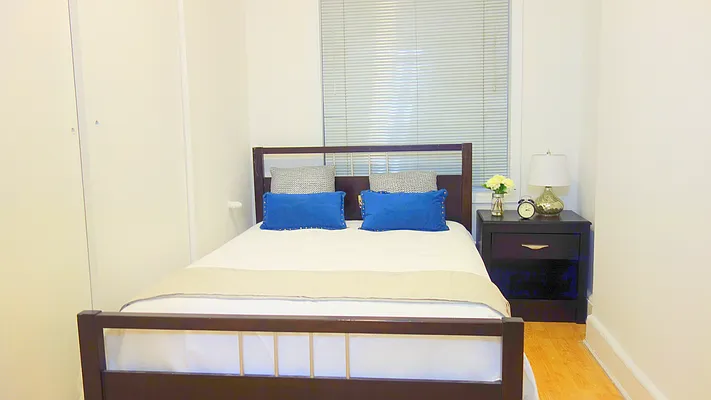 Sold by Manhattan Spaces | media 15