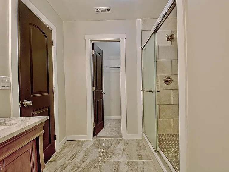 198 Margaret St — Photo 19
