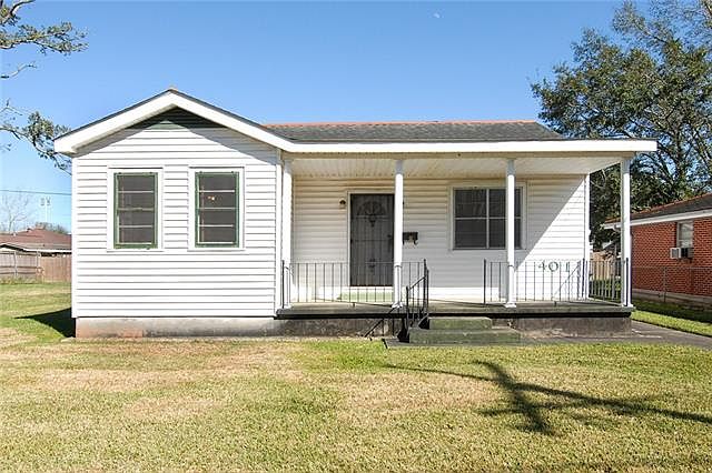 1st image of 401 Zinnia Ave