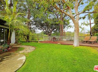 8049 Briar Summit Dr, Los Angeles, CA 90046