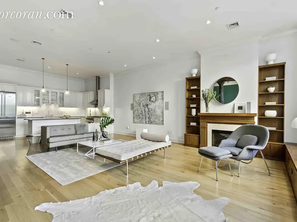 481 Washington Street image 1 of 10