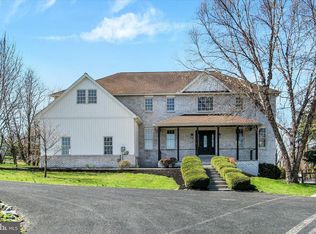 7 Beverly Ct, Carlisle, PA