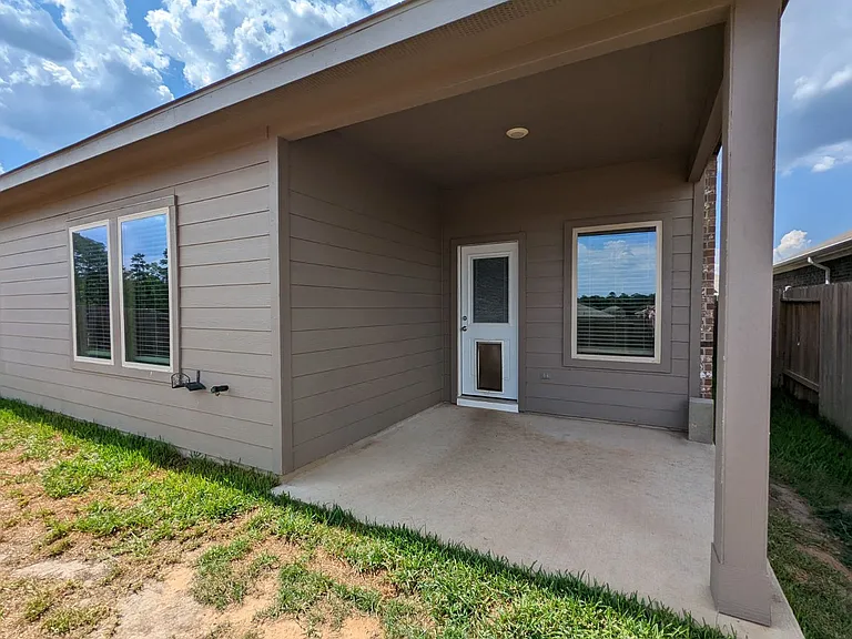 14541 Montclair Way — Photo 5