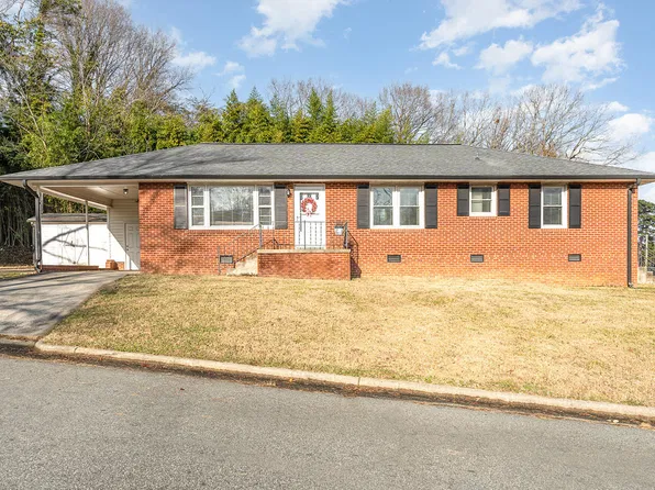 220 Friendly Rd, Burlington, NC 27217