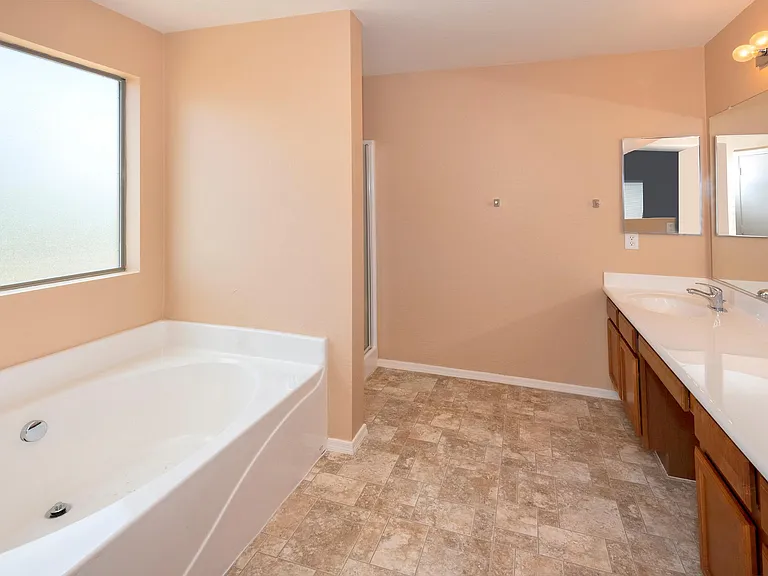 17754 W Bloomfield Rd — Photo 20