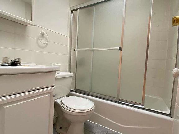 5th image of 170 12th St #3