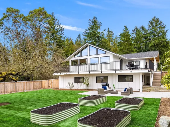9605 41st Avenue SW, Seattle, WA 98136