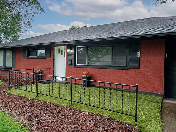 3rd image of 4689 Loxley Dr