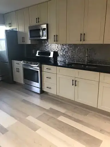 50 Hilda Ave #1A — Photo 5